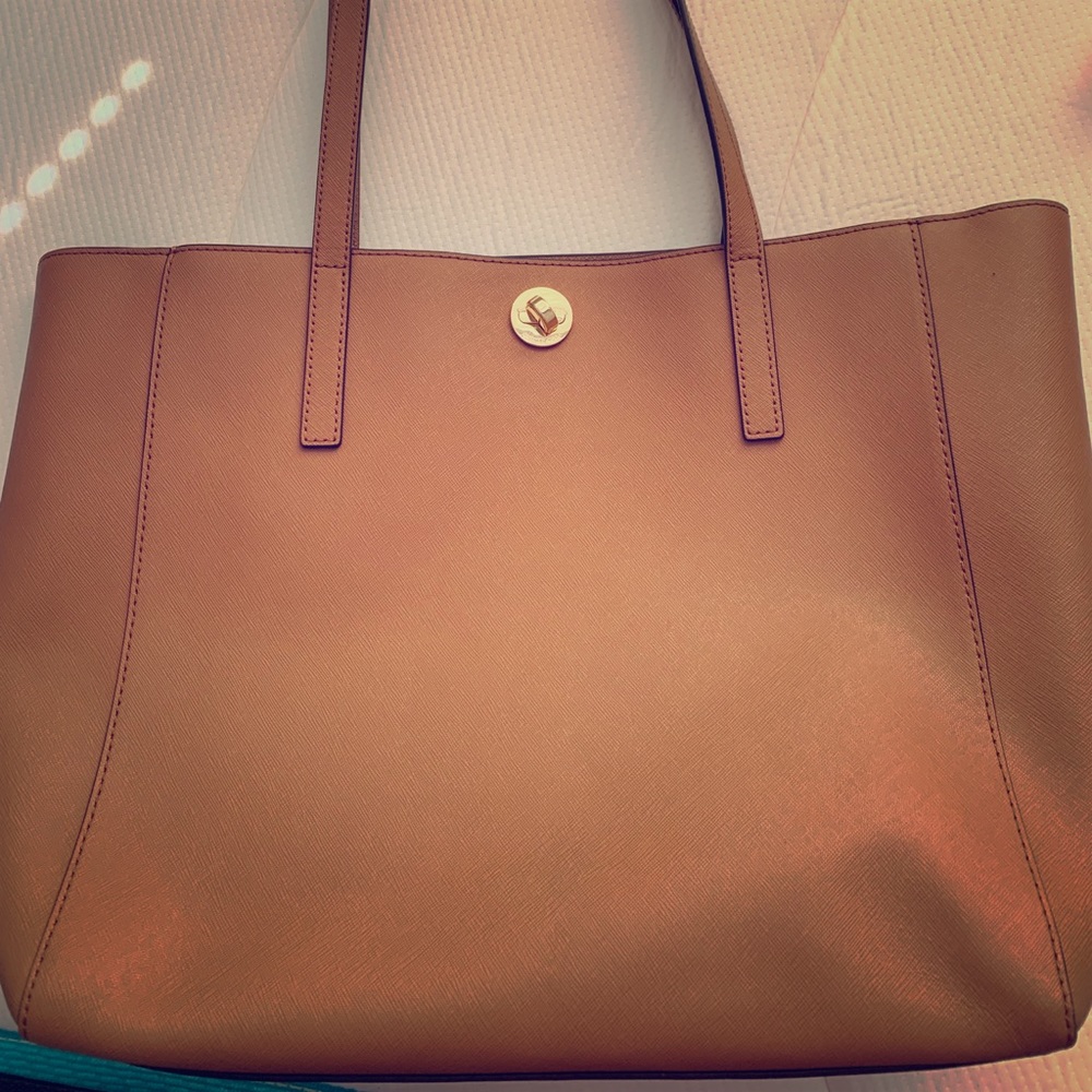 Michael Kors Rivington XL tote NWT